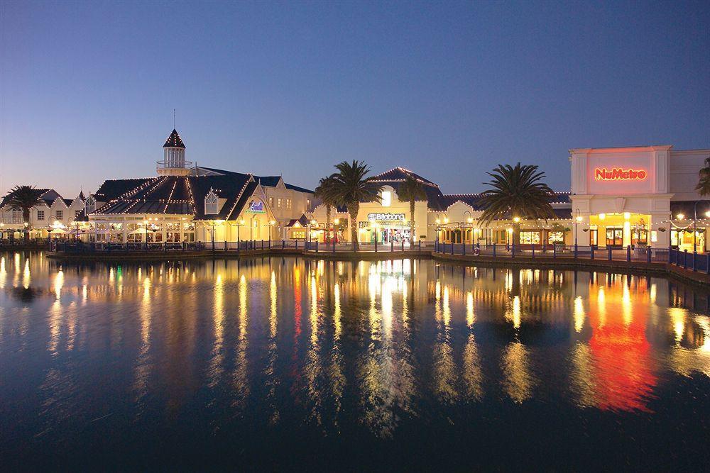 The Boardwalk Hotel, Convention Centre & Spa Port Elizabeth Restaurant photo